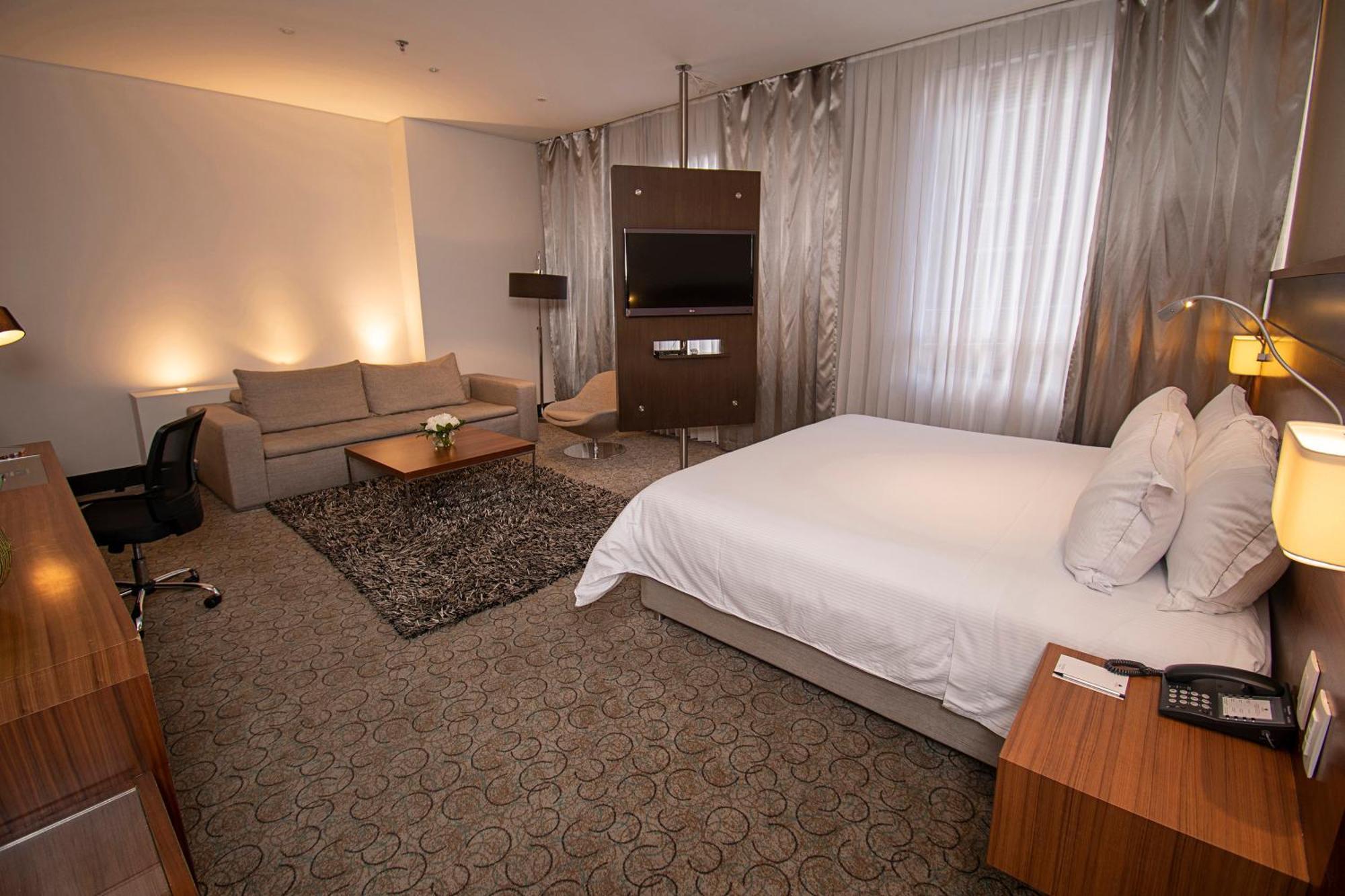 Doubletree By Hilton Bogota Parque 93 Hotel Buitenkant foto