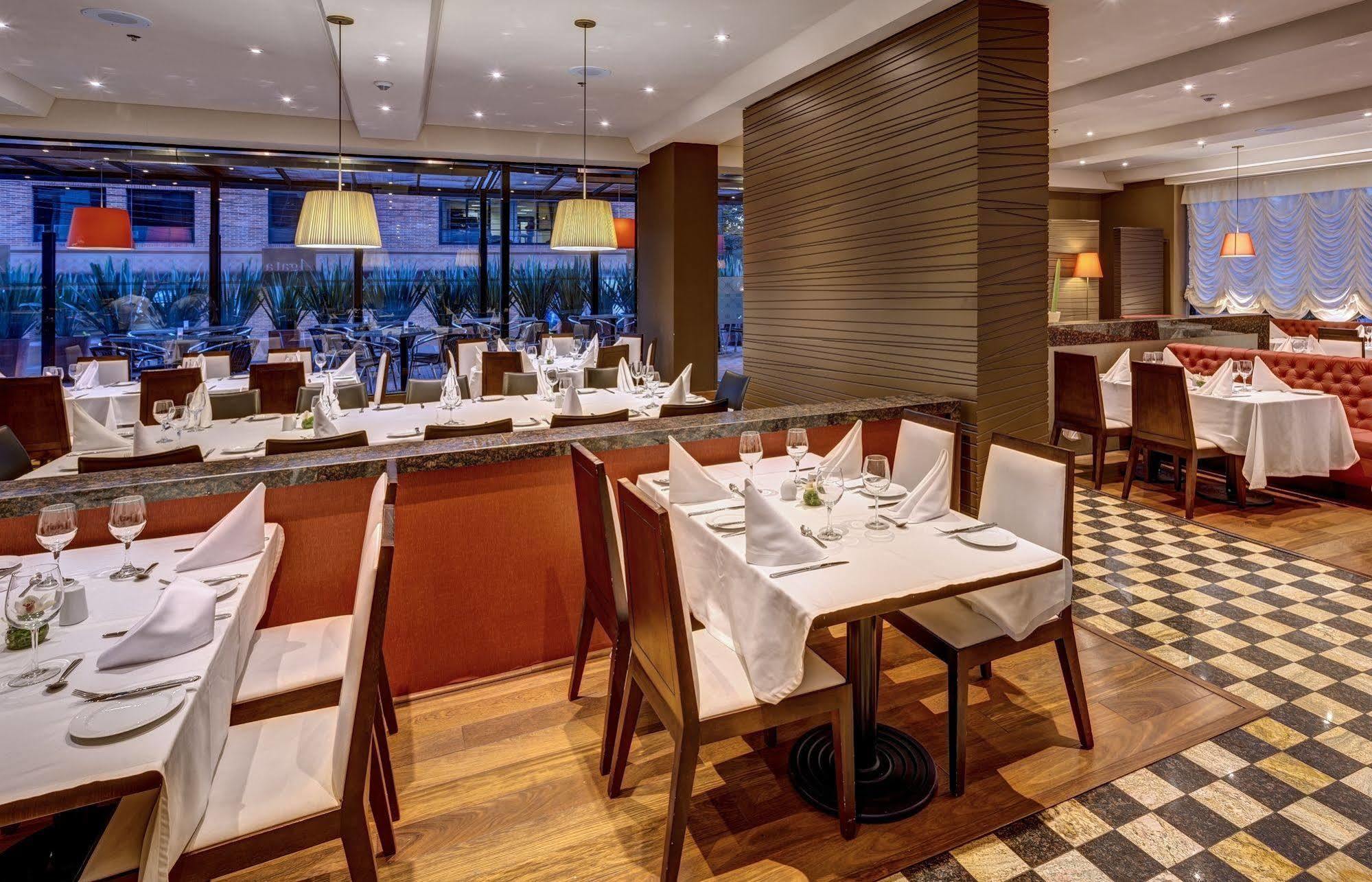 Doubletree By Hilton Bogota Parque 93 Hotel Buitenkant foto