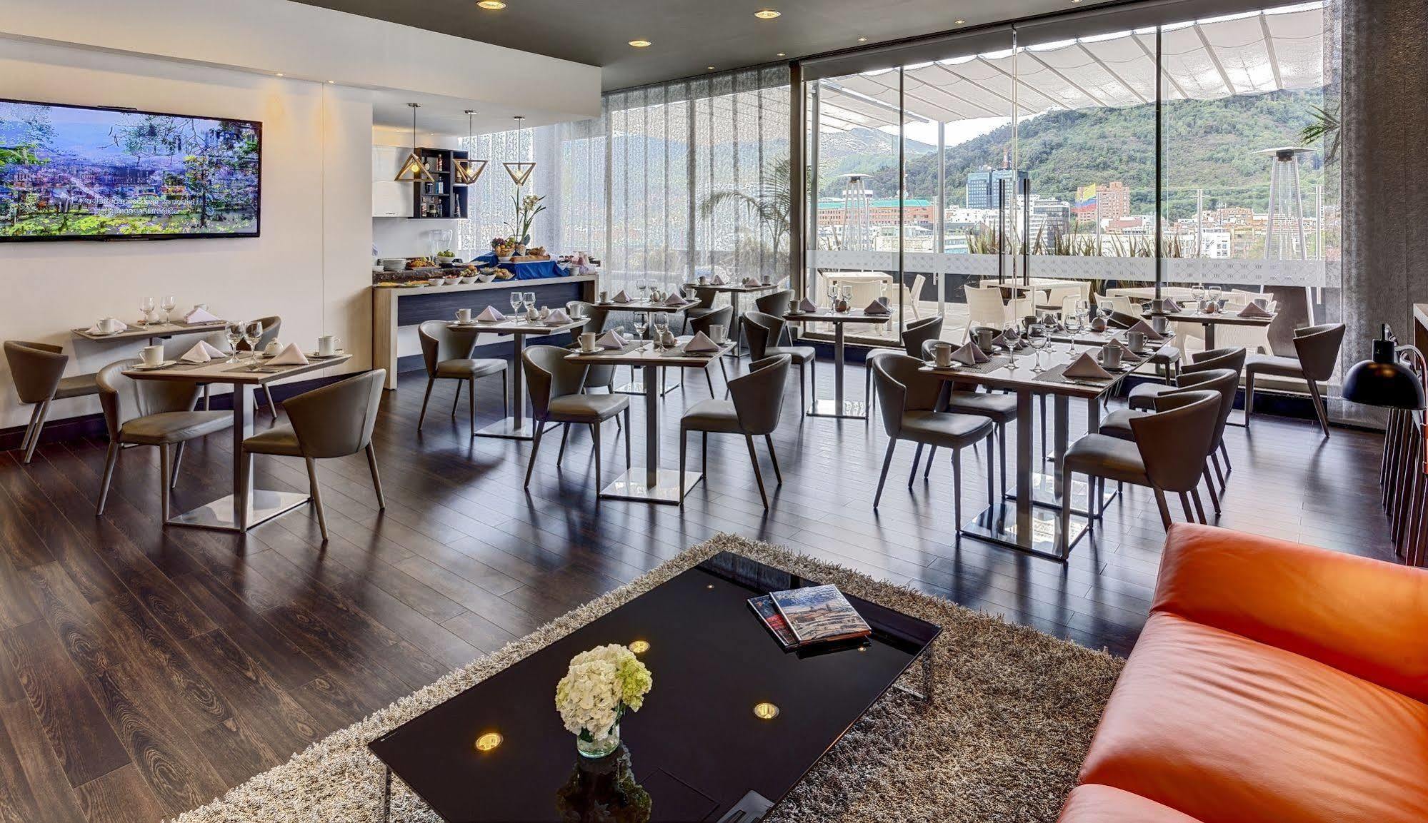 Doubletree By Hilton Bogota Parque 93 Hotel Buitenkant foto